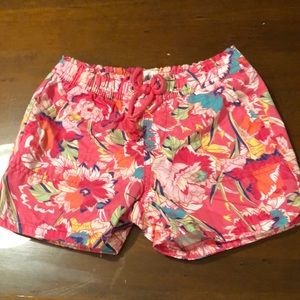 Girls size small floral shorts. Like new. Gap